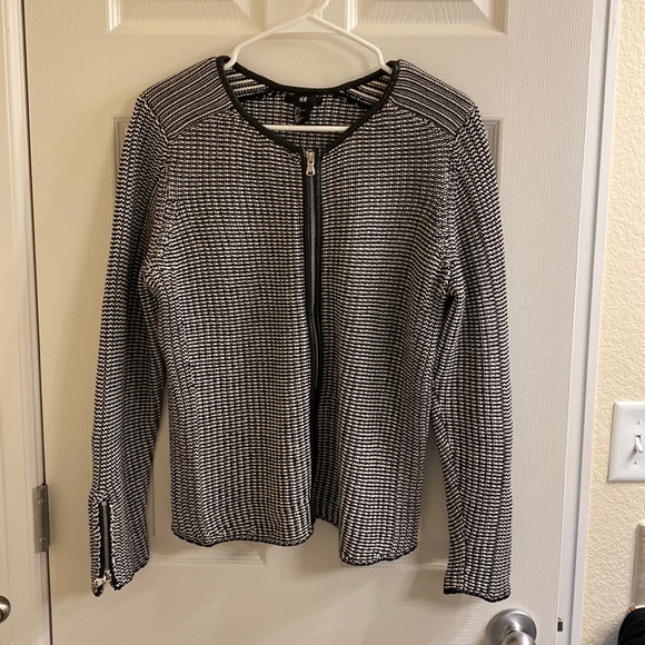 H&M zip front sweater - Picture 1 of 5